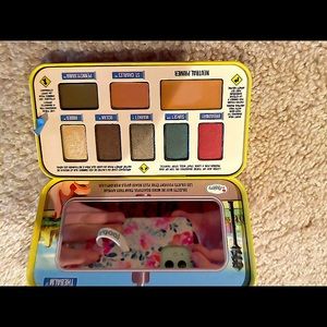 Pic perfect eyeshadow set NEVER USED